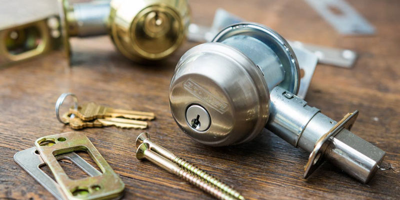 Making Key with the help of Lock - Locksmiths Dubai