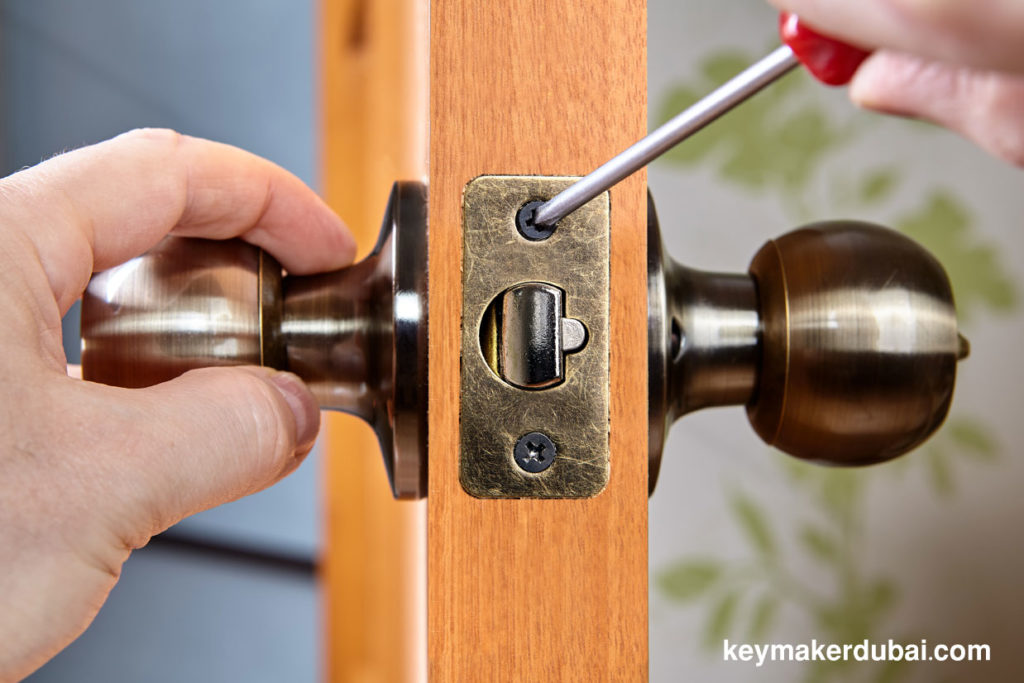 Door Latch Fixing - Locksmith in Dubai
